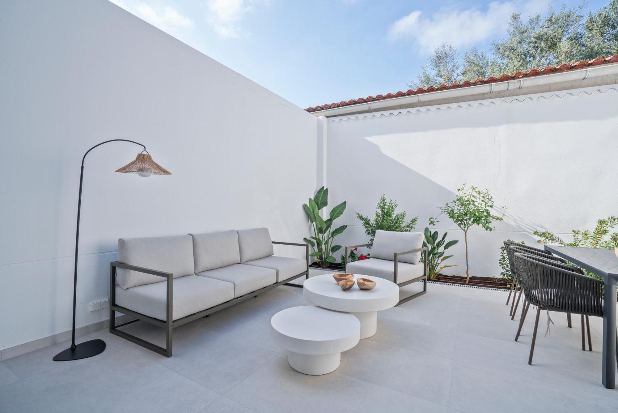 Sitges Spaces Garden Condo-2 Bedrooms, 2 Bathrooms, Garden Terrace, Near Center, Sleeps Up To 6- Monthly Rentals Only Dış mekan fotoğraf
