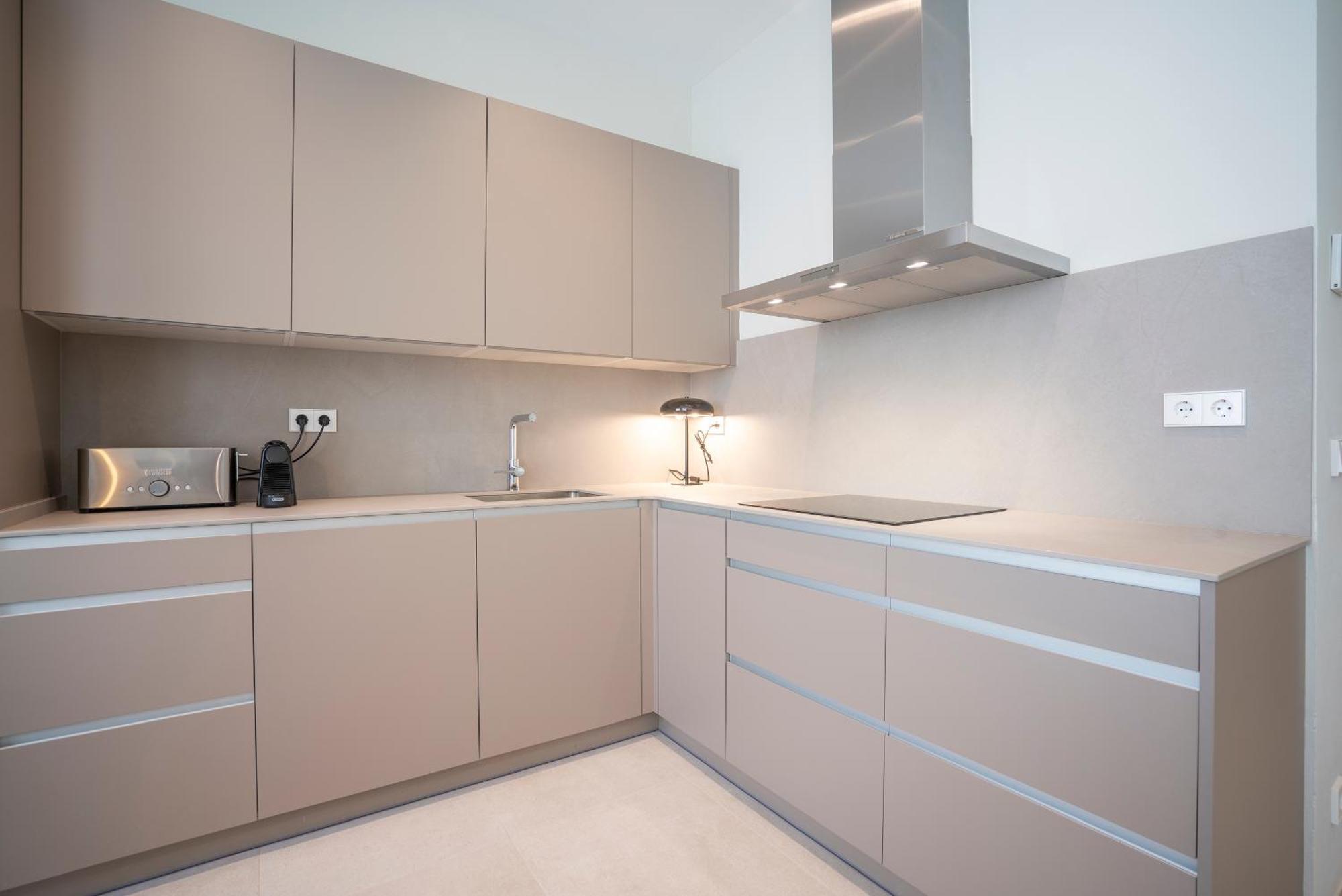 Sitges Spaces Garden Condo-2 Bedrooms, 2 Bathrooms, Garden Terrace, Near Center, Sleeps Up To 6- Monthly Rentals Only Dış mekan fotoğraf