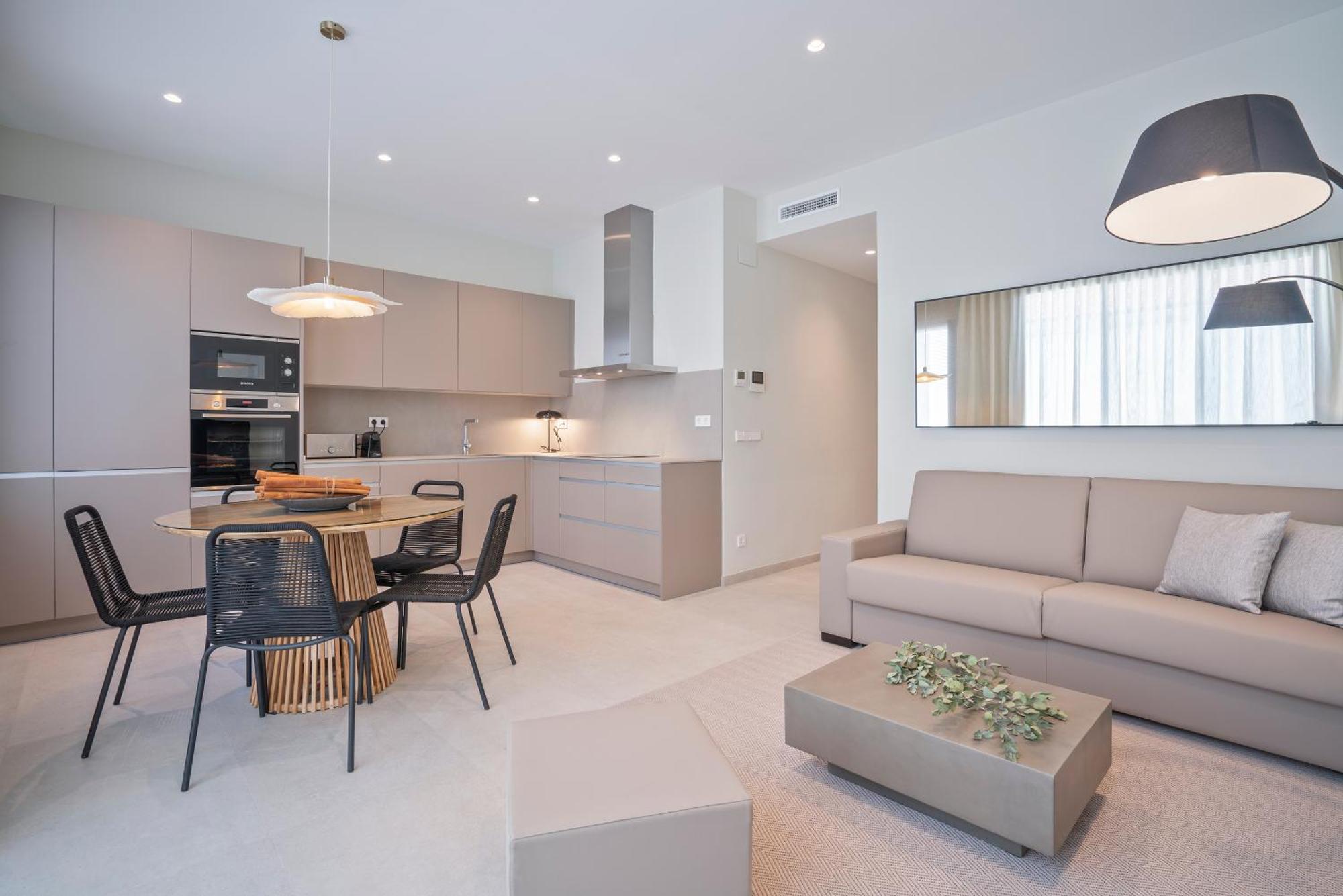 Sitges Spaces Garden Condo-2 Bedrooms, 2 Bathrooms, Garden Terrace, Near Center, Sleeps Up To 6- Monthly Rentals Only Dış mekan fotoğraf