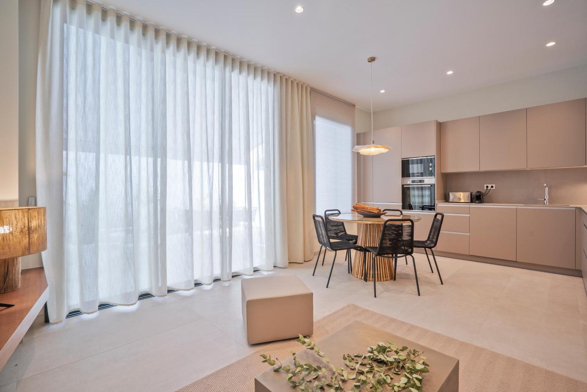 Sitges Spaces Garden Condo-2 Bedrooms, 2 Bathrooms, Garden Terrace, Near Center, Sleeps Up To 6- Monthly Rentals Only Dış mekan fotoğraf