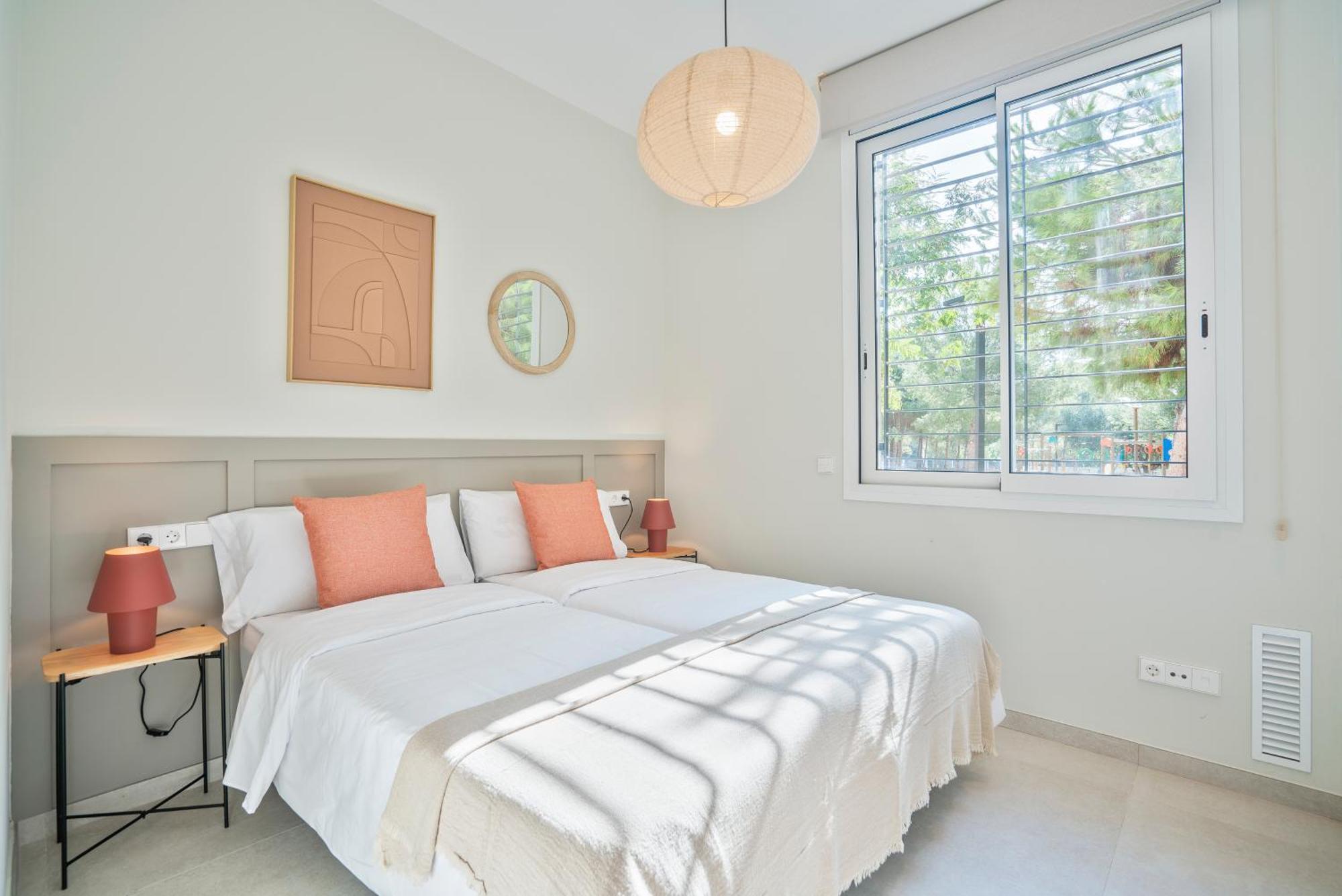 Sitges Spaces Garden Condo-2 Bedrooms, 2 Bathrooms, Garden Terrace, Near Center, Sleeps Up To 6- Monthly Rentals Only Dış mekan fotoğraf